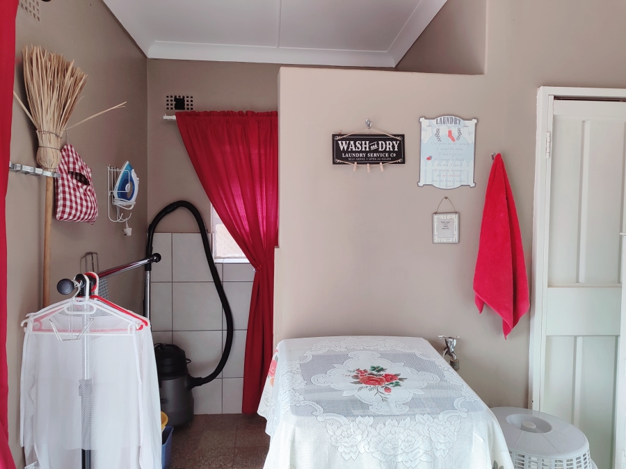4 Bedroom Property for Sale in Wilkoppies North West